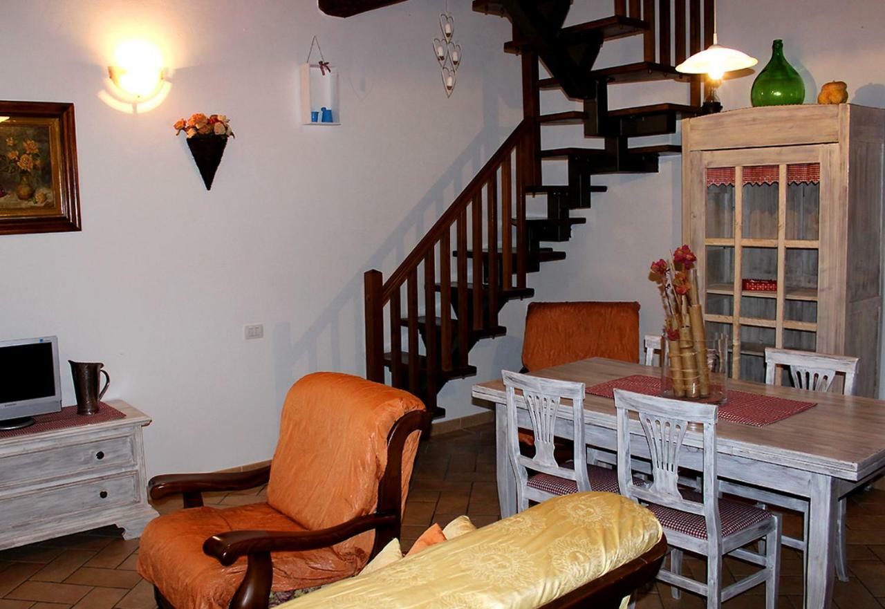 Mina House Apartment Campi Bisenzio Bagian luar foto