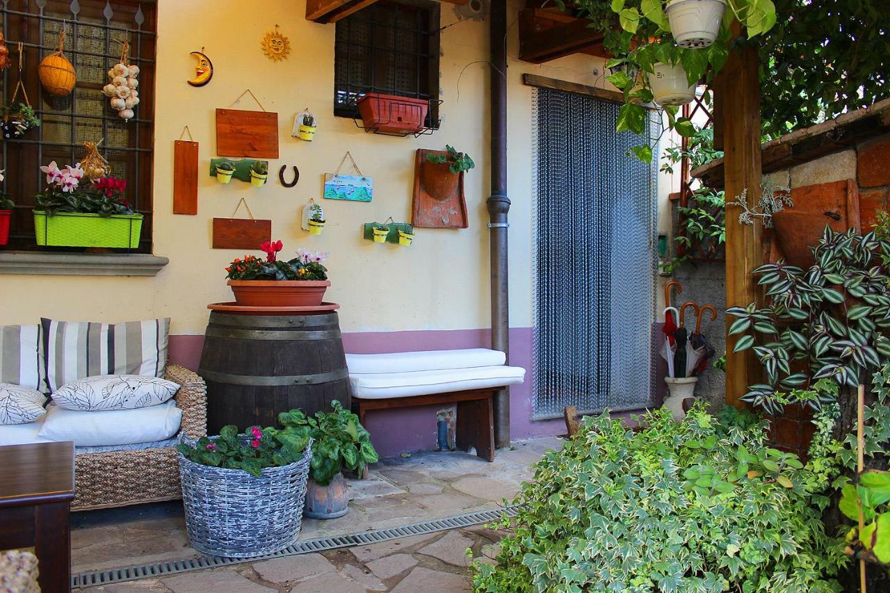 Mina House Apartment Campi Bisenzio Bagian luar foto